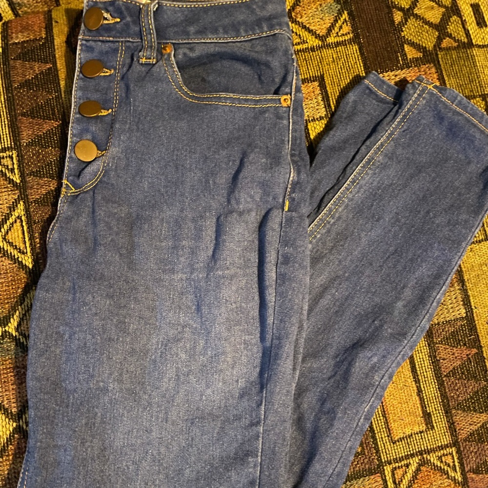 No boundaries jeans. Straight leg